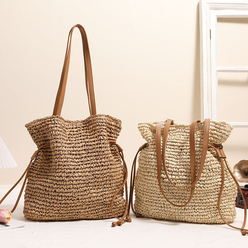 Large Capacity Straw Bag