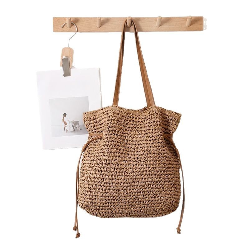 Large Capacity Straw Bag