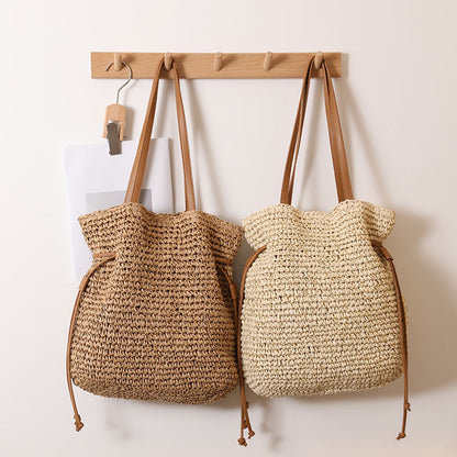 Large Capacity Straw Bag